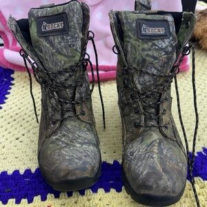 Rocky waterproof canvas camo lace up boots men size 8.5M